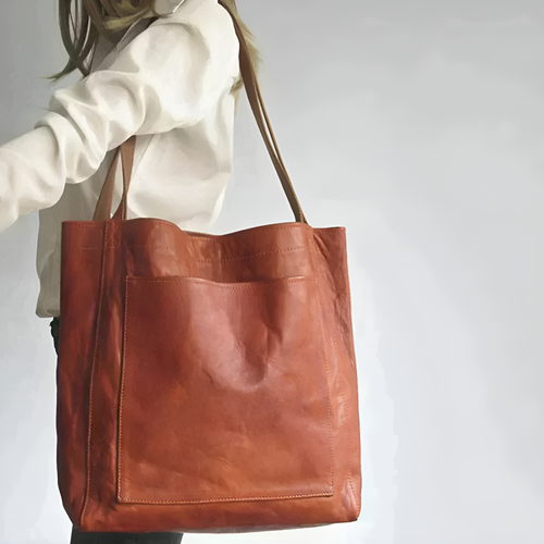 Lorena's Modern Chic | Stylish Leather Bag