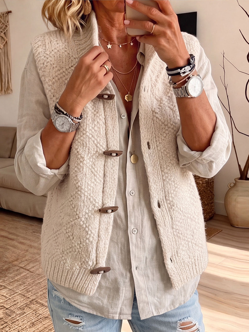 Stand Collar Diamond Knit Toggle Button Sleeveless Vest